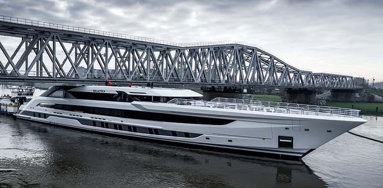 superyacht, squeezed under bridge,