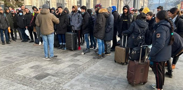 students evacuation form ukraine