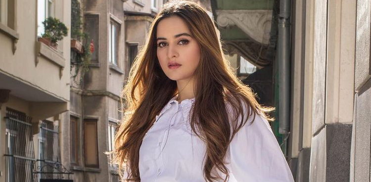 Aiman Khan reveals her comeback plans