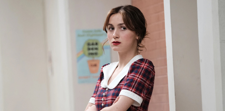 Maude Apatow, Actor, Lexi Howard, tooth