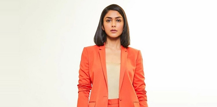 Mrunal Thakur, Bollywood, suicidal thoughts