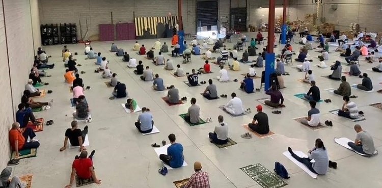 Canada mosque worshipers attack