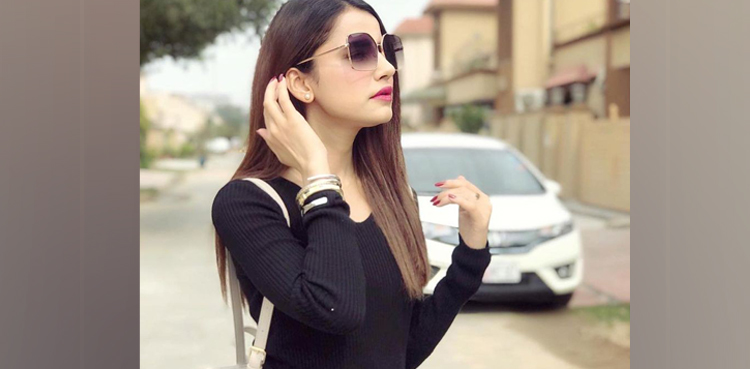 saniya shamshad, pictuires, viral,