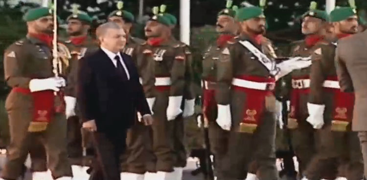 Uzbek President Shavkat Mirziyoyev guard of honour PM House Imran Khan