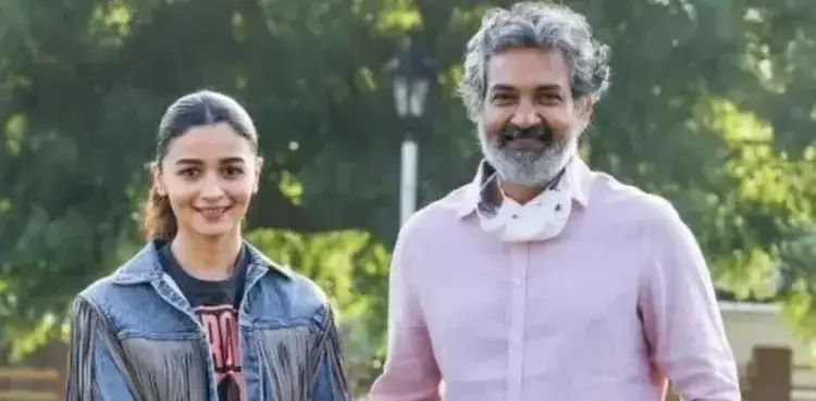 Bollywood Alia Bhatt unfollows Rajamouli, RRR
