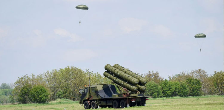serbia-Chinese-missiles-show