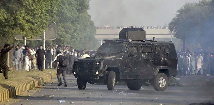 Policemen, PTI, Long March, Three policemen dead
