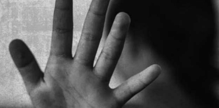 faisalabad woman fire rape bid