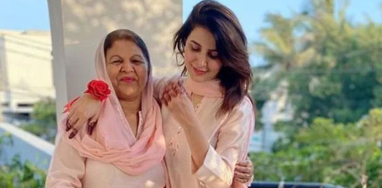 areeba habib, areeba habib pictures, areeba habib mother