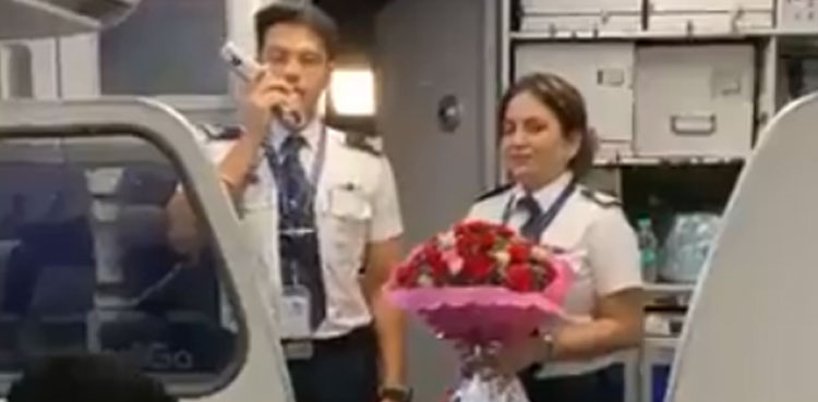 fly plane, video, Pilot, mom-son duo
