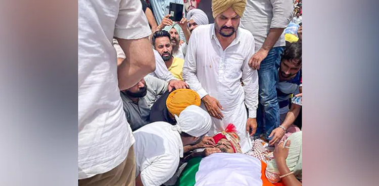 Sidhu Moose Wala, singer, dressed as groom, cremation