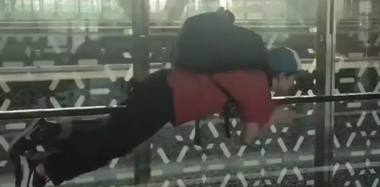 Boy flying, Video, Superman, viral