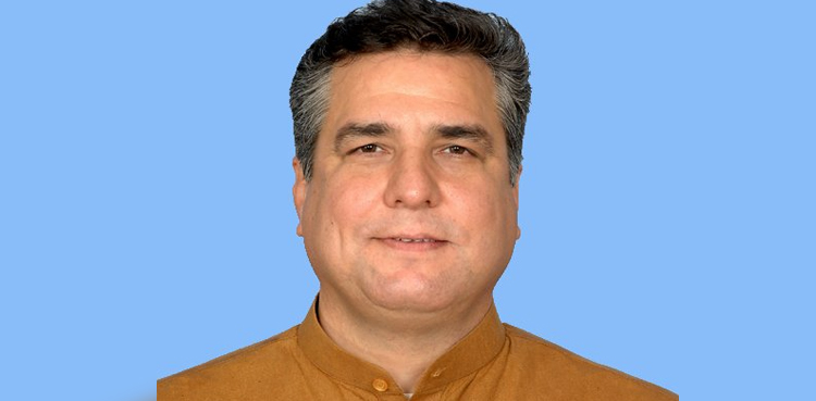 Daniyal Aziz, served, show cause notice, PML-N