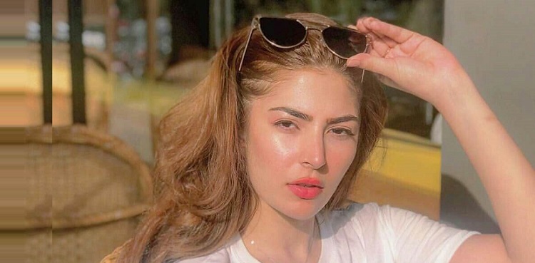 naimal khawar, viral instagram picture