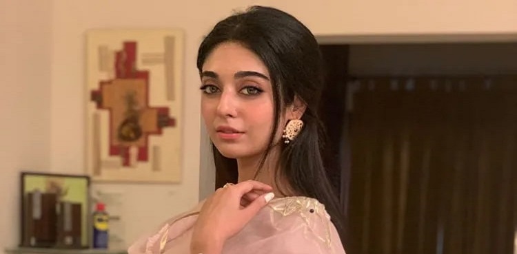 noor zafar khan, instagram viral picture