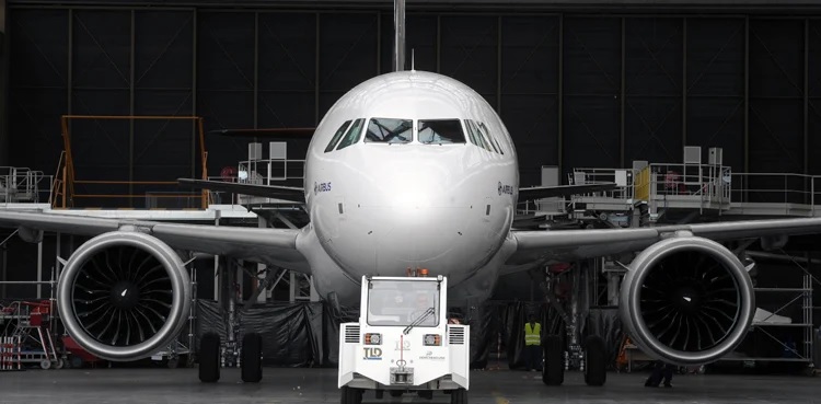 PIA, salaries, employees