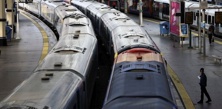 UK rail workers strike