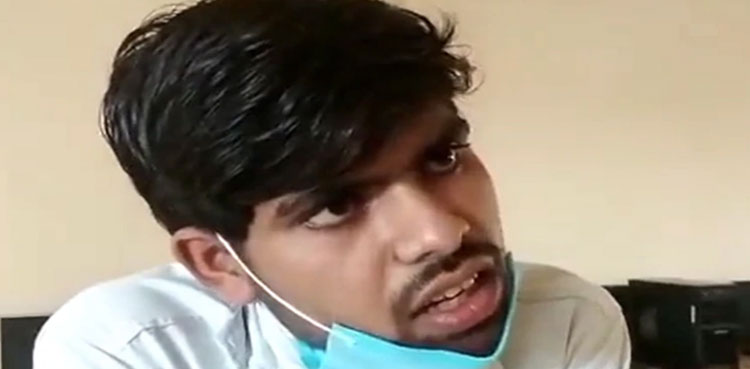 Viral, India, 30 students, vaccinated, one syringe