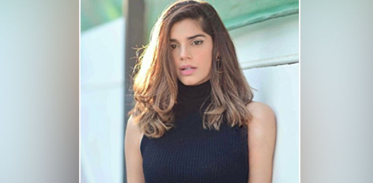 sanam saeed, seven accents, viral video
