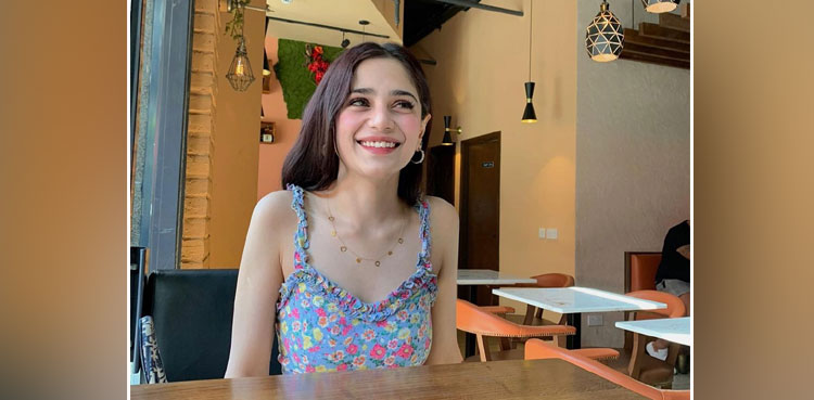 aima baig, aima baig singer, singer, aima baig pictures, aima baig video