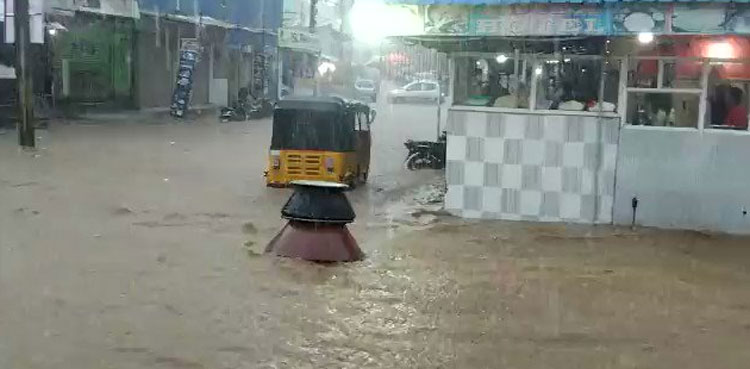 floating-biryani-viral-video