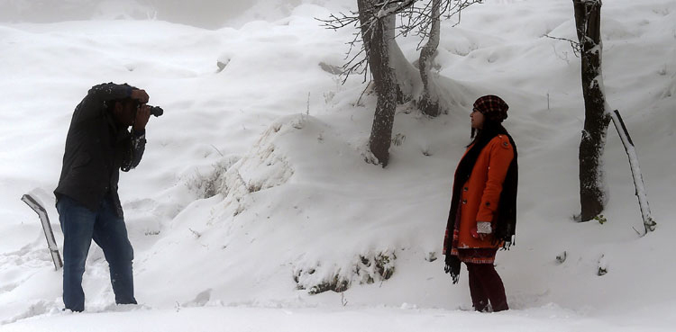 Murree, Murree tourists, restriction, hotel bookings