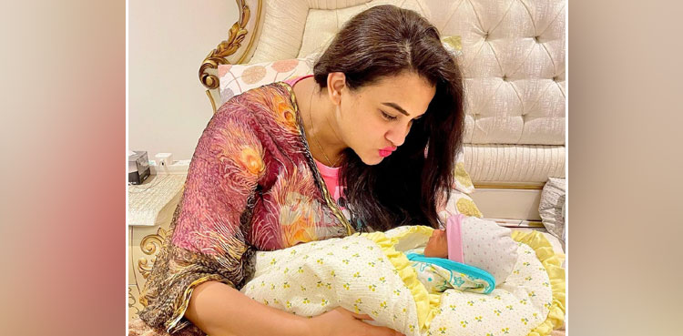 Kiran Tabeir, Actor, Izzah, social media