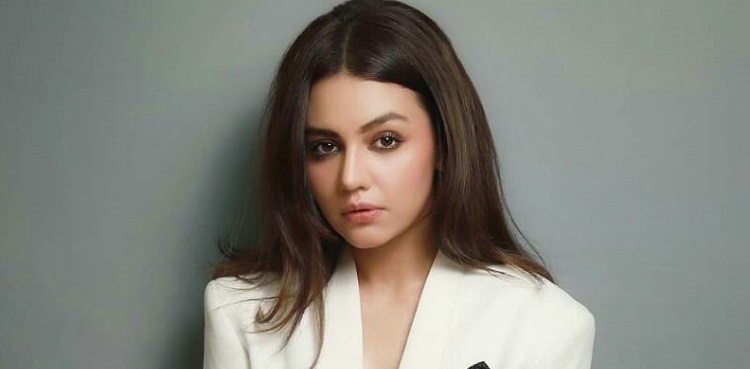 zara noor abbas viral instagram pictures