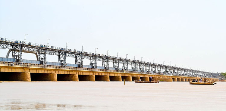Kotri Barrage, Low Flood, Indus River