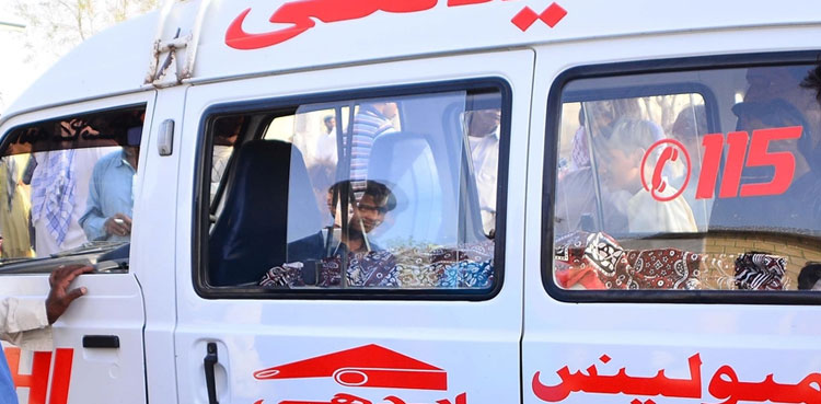 Police van, collision in Nawabshah, cops injured