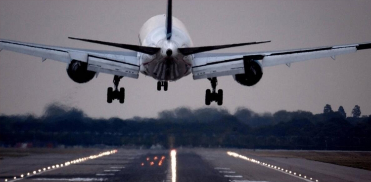 Airlines cancel over 1,000 flights