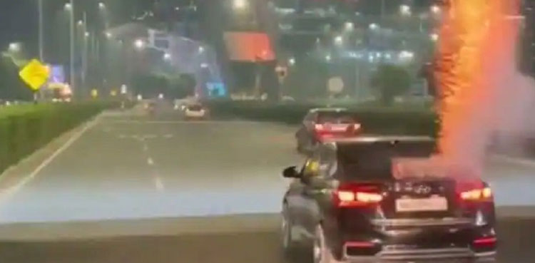 Firecrackers Viral Video