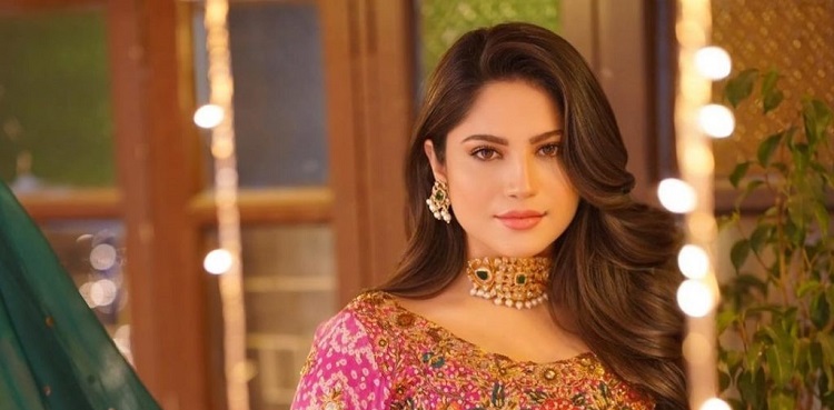 neelam muneer khan, viral picture, pyar deewangi hai