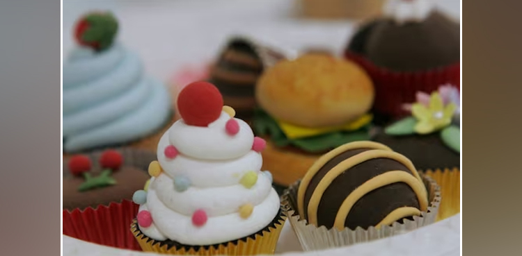 pastries, plastic pastries, japan, japanese shop,
