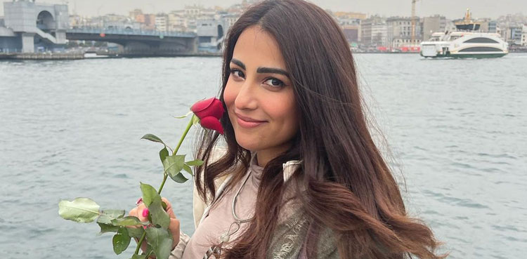 Ushna Shah shares disastrous experience of undereye fillers