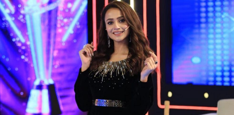 zarnish khan viral instagram pictures