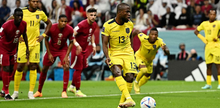 FIFA World Cup Enner Valencia Netherlands game