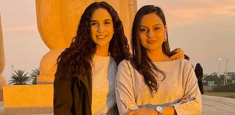 Javeria Abbasi, Anoushay Abbasi, Viral, Celebrity sister
