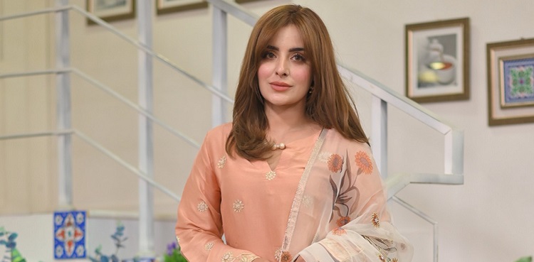 nida khan viral instagram pictures