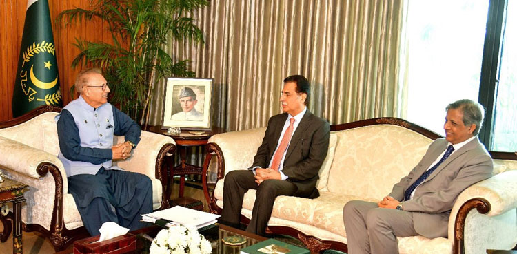 Fed ministers, President Alvi, Imran Khan
