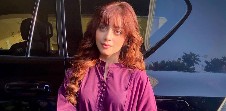 alizeh shah, viral pictures