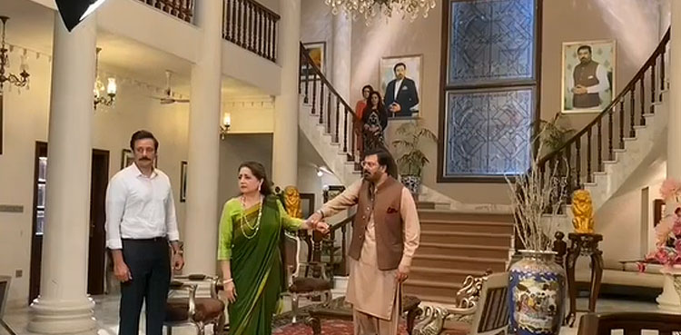 Kaisi Teri Khudgarzi: Atiqa Odho shares funny BTS