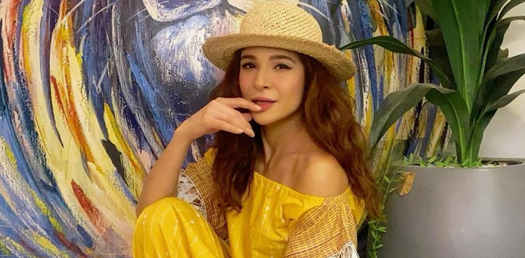 ayesha omar, pictures viral, actor