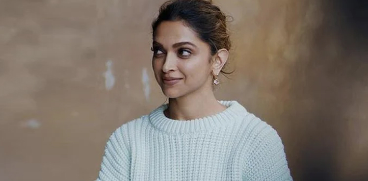 deepika padukone, deepika padukone pathaan, pathaan song, besharam rang