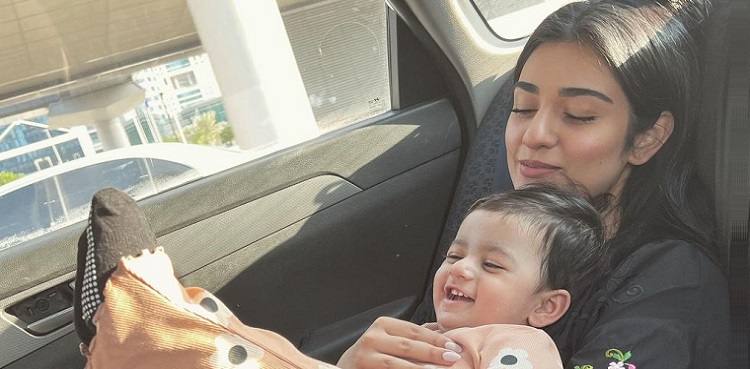 sarah khan alyana falak viral pictures