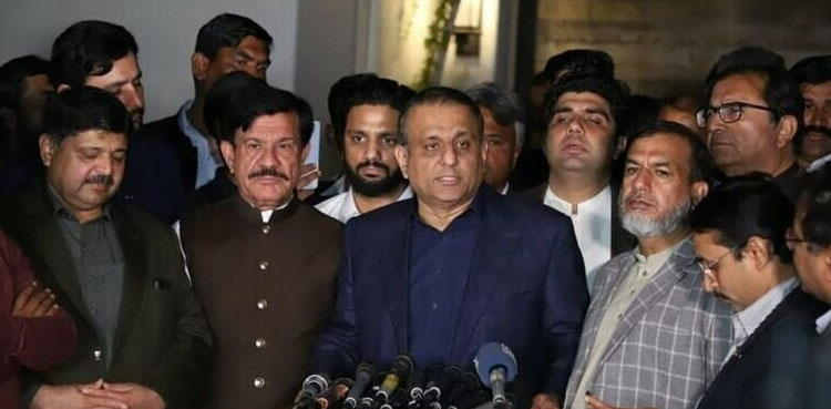 Aleem Khan dismisses reports of forming new political party