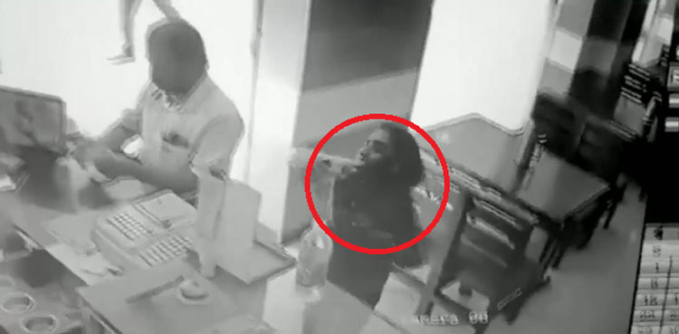 Man, slices, woman throat, broad daylight, Kerala, India
