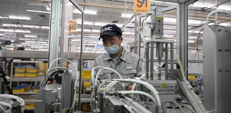 China, manufacturing activity surges, February
