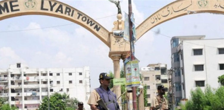 Lyari building declared dangerous, not demolished