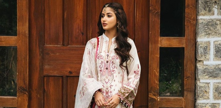 sajal aly viral pictures